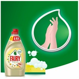 Средство для мытья посуды Fairy Нежные руки. Ромашка и витамин Е, 450 мл