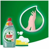 Средство для мытья посуды Fairy Нежные руки. Чайное дерево и мята, 900 мл